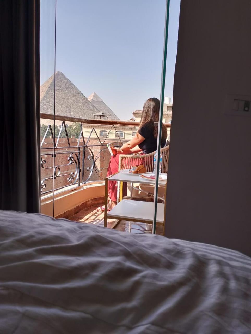 Отель Oh Pyramids View Kafrat al Jabal Экстерьер фото